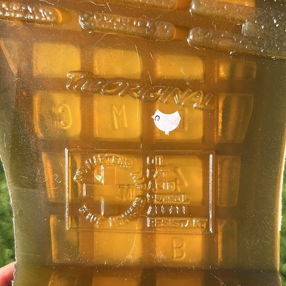 NWT DR MARTENS 101 Ambassador Leather Ankle Boots! - Picture 14 of 14